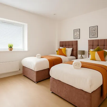 شقة Charming And Bright Flat - Wi-fi Included! *